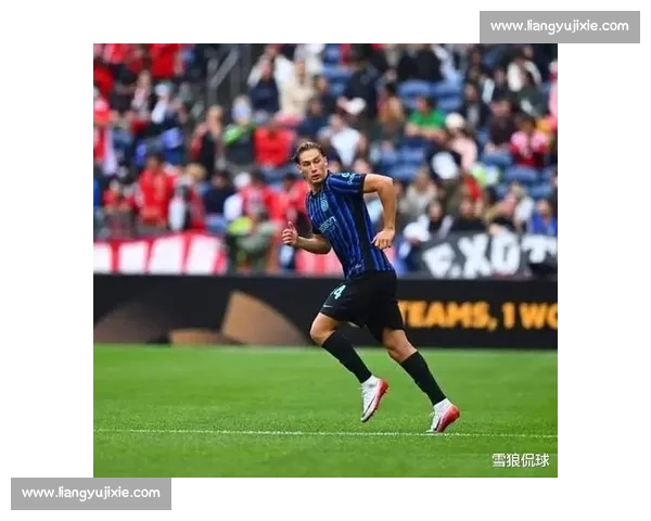 官宣倒计时博尼周二体检,国米敲定 2400 万欧元五年长约 官宣倒计时博尼周二体检,国米敲定 2400 万欧元五年长约