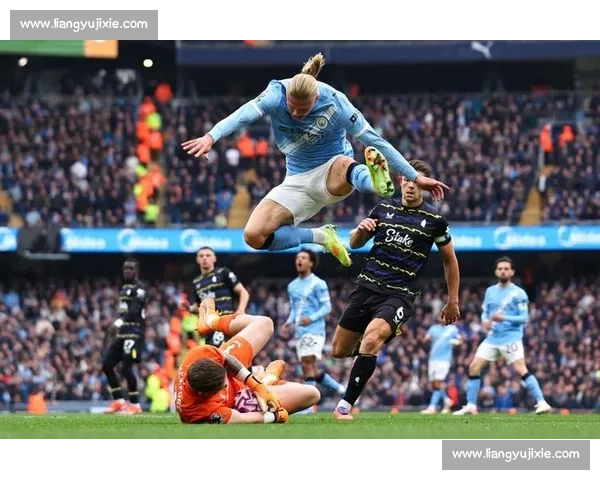 萨维尼奥:低谷中的坚守 —— 曼城辉煌不应被赛季阴霾掩盖 萨维尼奥:低谷中的坚守 —— 曼城辉煌不应被赛季阴霾掩盖