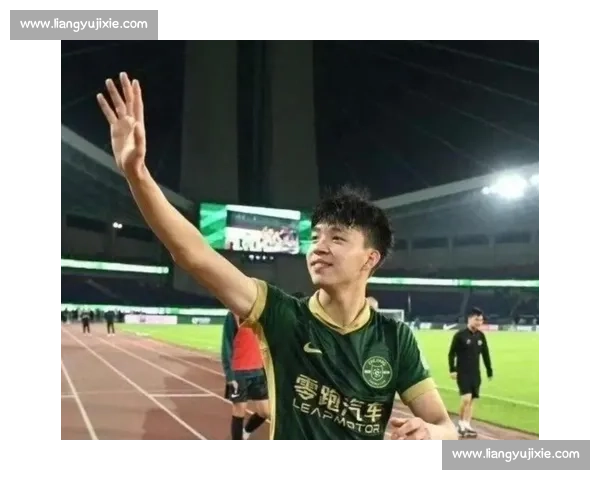 武磊 1000 万欧领跑中国球员历史身价榜，王钰栋并列第七创纪录